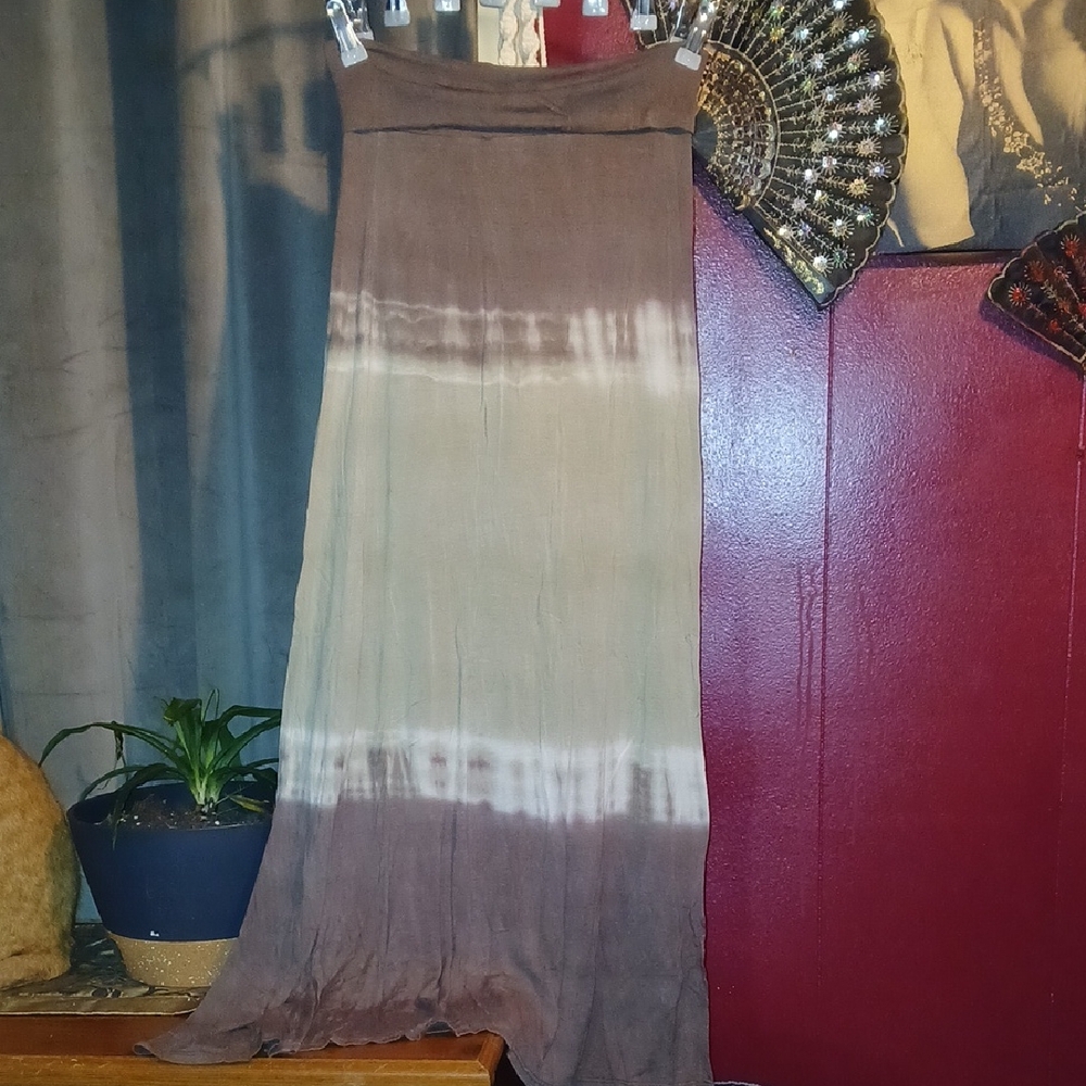 VENUS Earthy Gradient Maxi Skirt